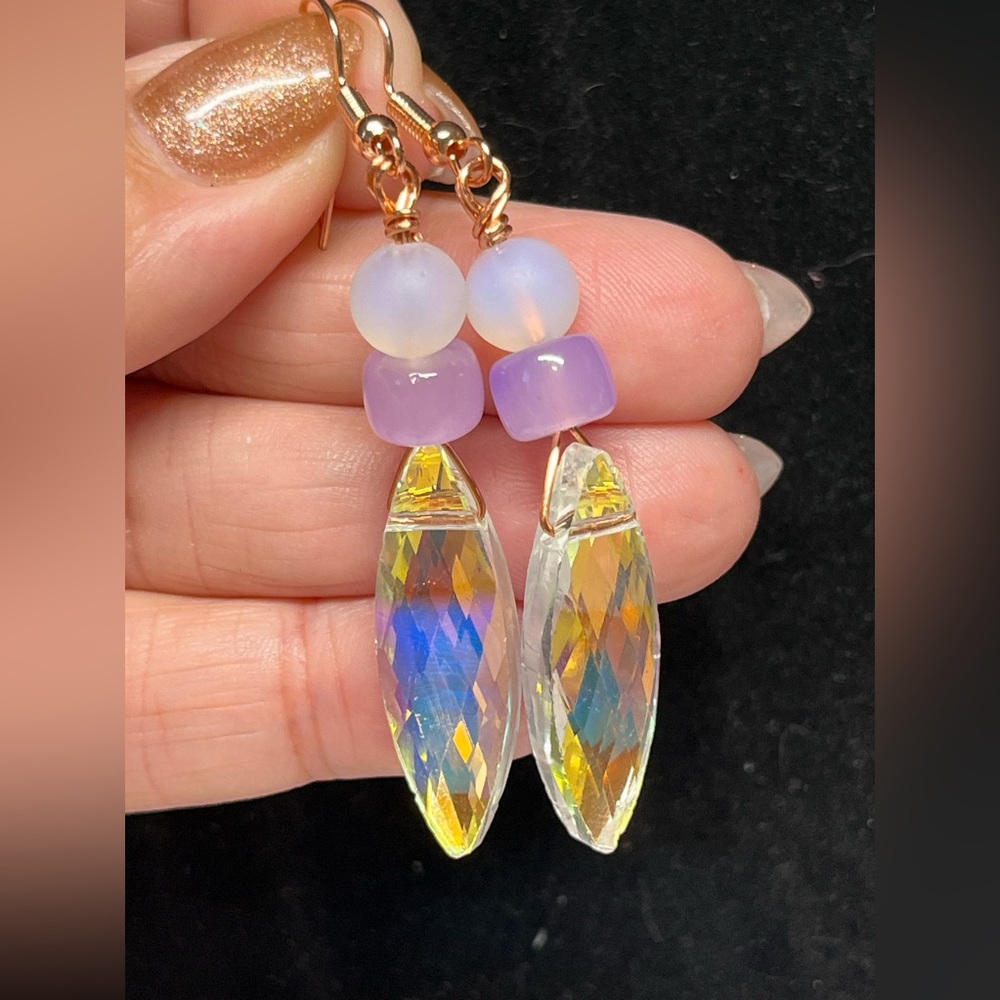 Long dangly super shiny/color changing  earrings-aurora borealis NWT